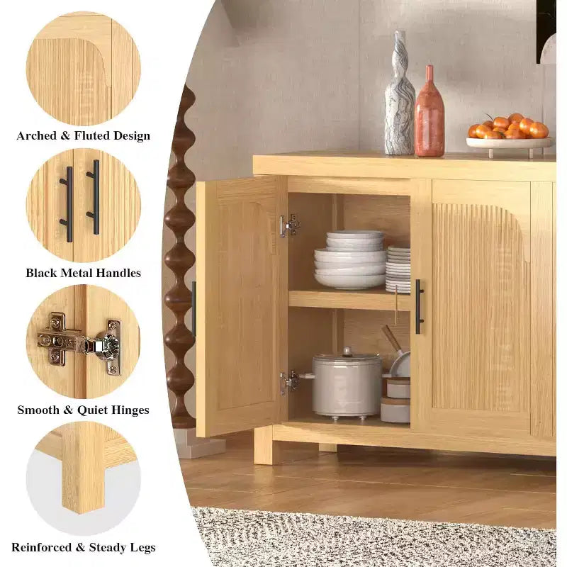 Credenza da 71 pollici, design a quattro ante, con finiture incassate e ripiani regolabili.