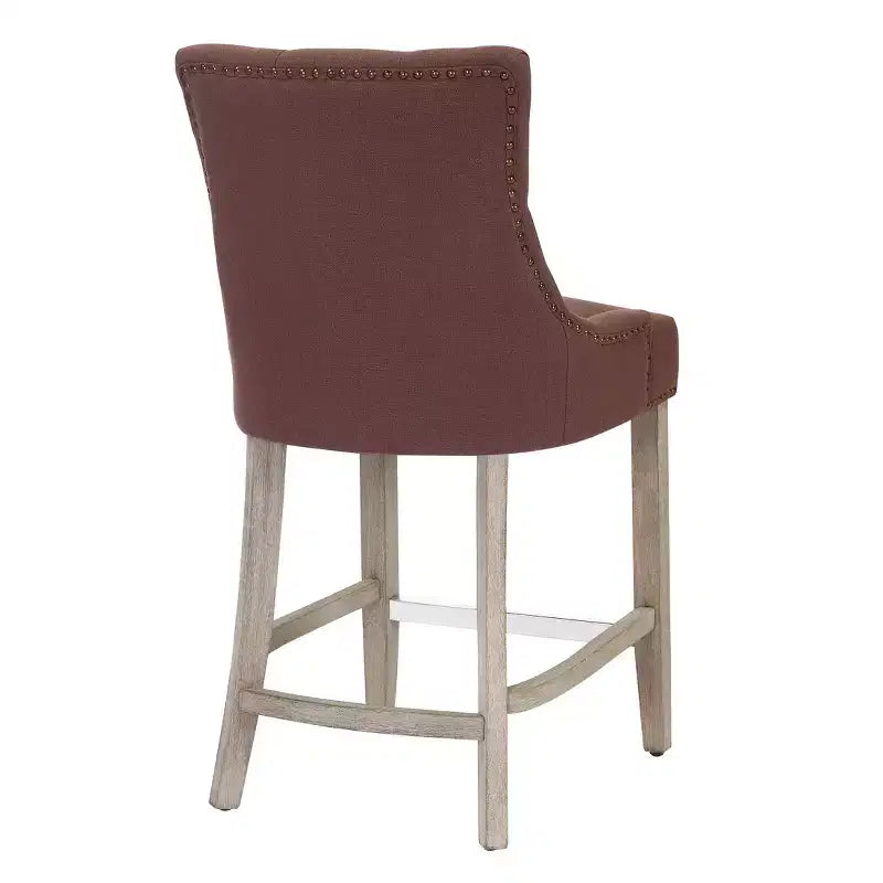 Sgabello da bancone Wingback imbottito con 24 bottoni trapuntati in lino, Marrone